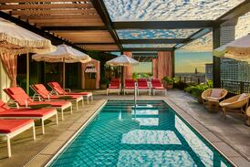 Hotel pools that allow locals to swim in New Orleans